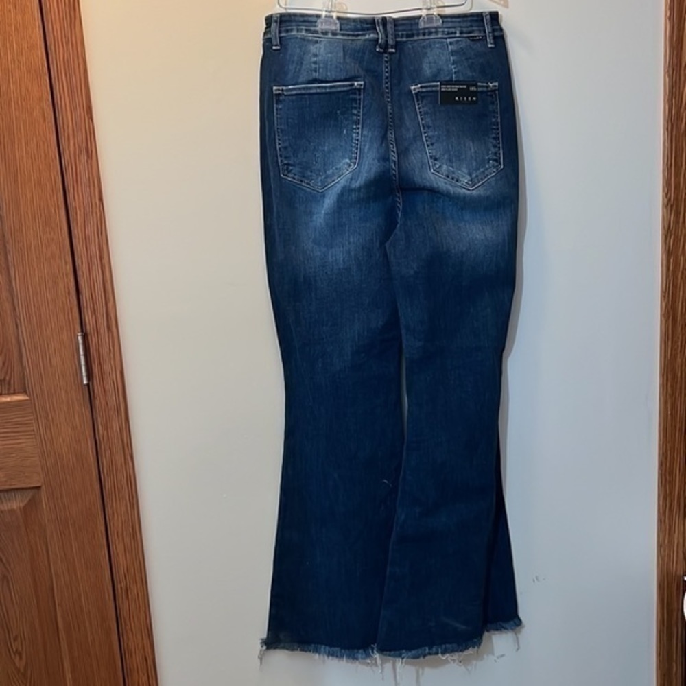 Resin one XL high rise, vintage, frayed bell bottom, jeans, new with tag - Picture 2 of 3